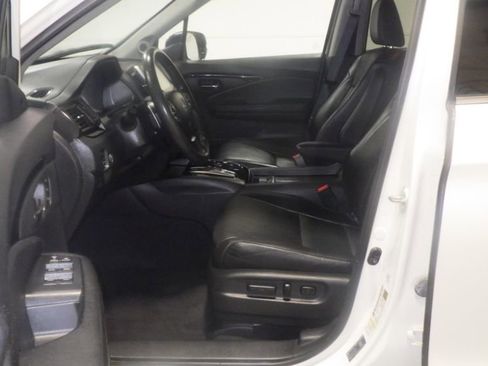 Used 2016 Honda Pilot Elite image 8