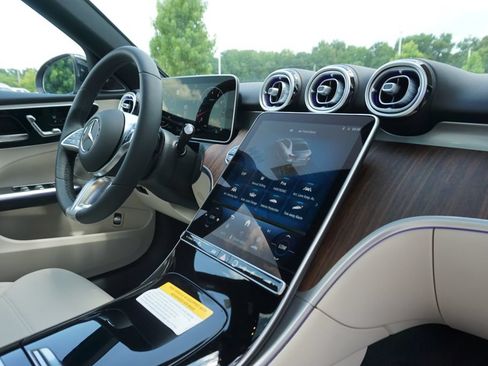 Certified 2025 Mercedes-Benz C 300 Sedan image 63