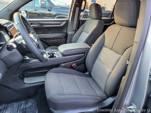 New 2026 GMC Acadia Elevation w/ LPO, Floor Liner Package image 8