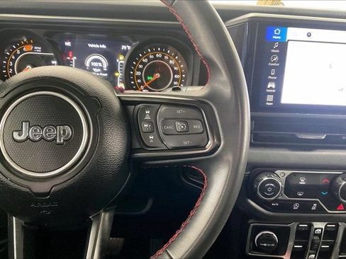 Used 2024 Jeep Wrangler Unlimited Rubicon AWD/4WD image 22
