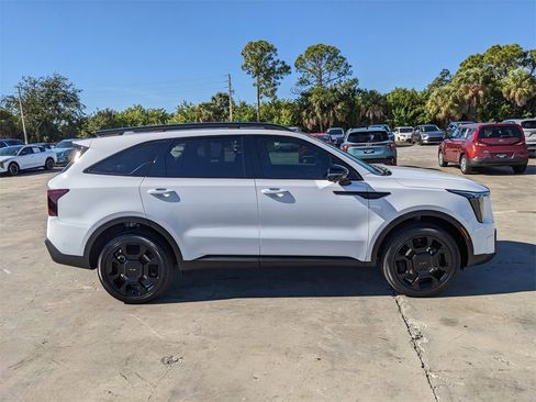 Certified 2025 Kia Sorento SX image 11