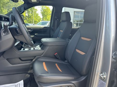 New 2026 GMC Sierra 2500 AT4 w/ Technology Package AWD/4WD image 20