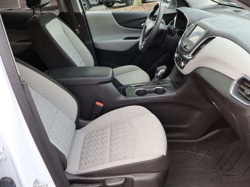 Used 2023 Chevrolet Equinox LS w/ LS Convenience Package FWD image 36