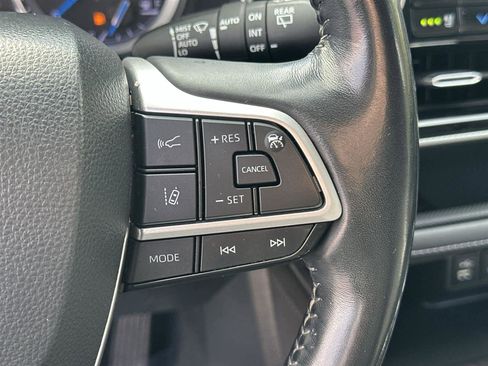 Used 2022 Toyota Highlander Platinum image 25