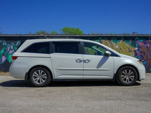 Used 2014 Honda Odyssey EX-L image 6