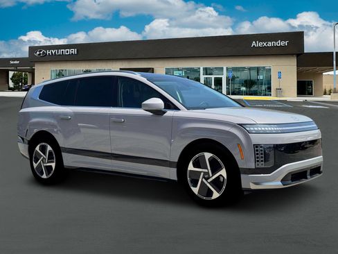 New 2026 Hyundai Ioniq 9 Calligraphy image 10