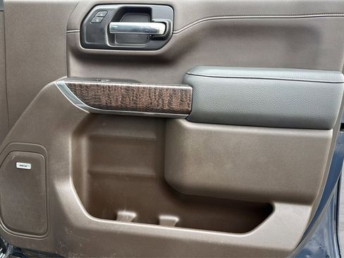 Used 2022 GMC Sierra 3500 Denali image 10