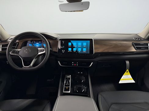 New 2026 Volkswagen Atlas SE image 11