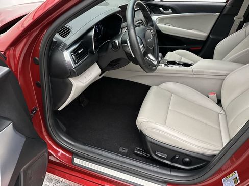 Used 2023 Genesis G70 2.0T AWD/4WD image 11
