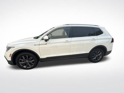 Used 2022 Volkswagen Tiguan SE AWD/4WD image 4