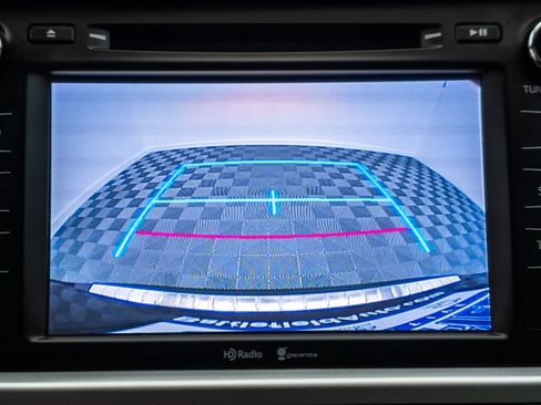 Used 2015 Toyota Highlander XLE FWD image 48