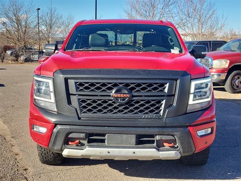 Used 2021 Nissan Titan PRO-4X w/ Pro-4x Convenience Package image 9