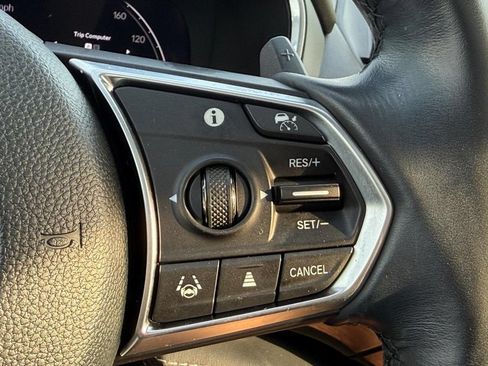 Used 2022 Acura MDX SH-AWD w/ Advance Package image 17