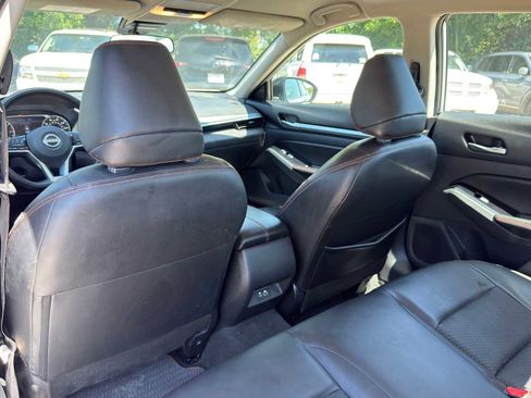 Used 2025 Nissan Altima 2.5 SR FWD image 26