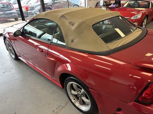 Used 2001 Ford Mustang GT RWD image 22