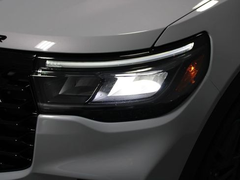 New 2026 Ford Explorer ST-Line AWD/4WD image 60