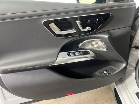 Used 2025 Mercedes-Benz E 53 AMG e 4MATIC Sedan image 19