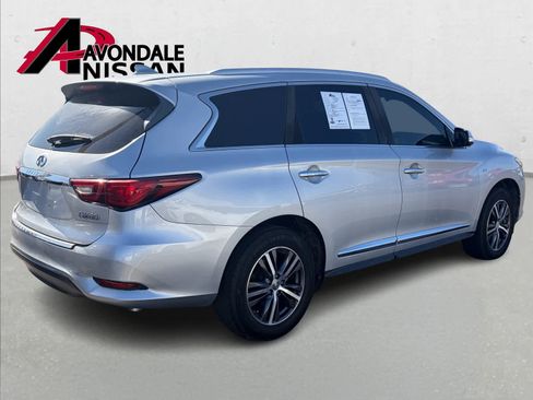 Used 2019 INFINITI QX60 Luxe w/ Essential Package image 4