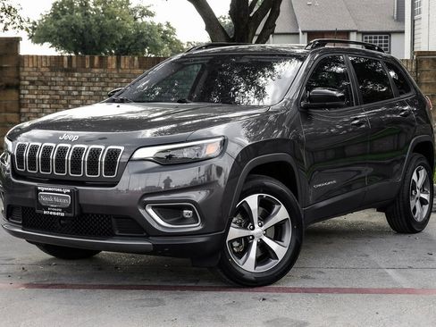 Used 2022 Jeep Cherokee Limited image 11