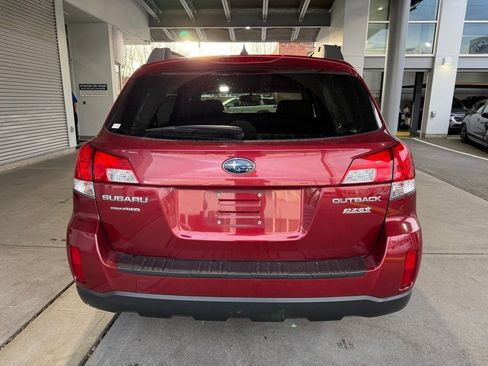 Used 2014 Subaru Outback 2.5i Premium image 6