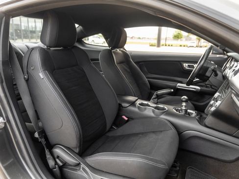 Used 2016 Ford Mustang GT RWD image 33