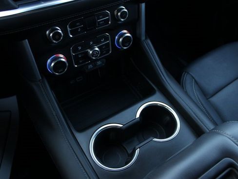 Used 2023 GMC Yukon SLE w/ Max Trailering Package image 25