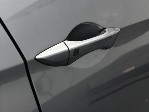 Used 2017 Acura RDX AWD w/ Advance Package image 16