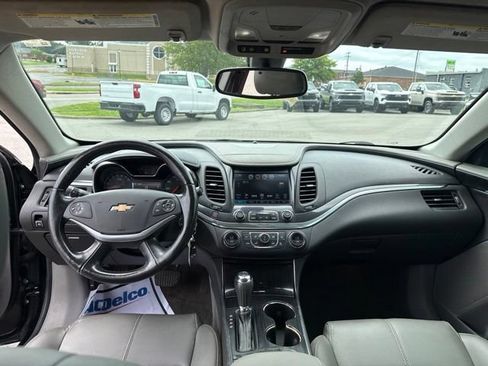 Used 2016 Chevrolet Impala LT w/ Convenience Package FWD image 30