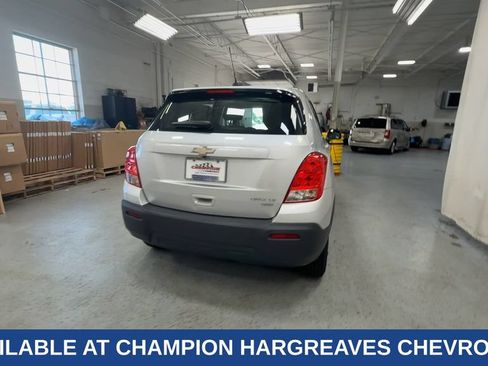Used 2016 Chevrolet Trax LS AWD/4WD image 10