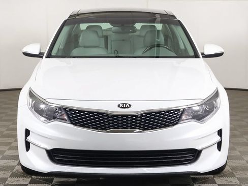 Used 2018 Kia Optima EX w/ Premium Package FWD image 11