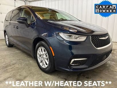 Used 2023 Chrysler Pacifica Touring-L