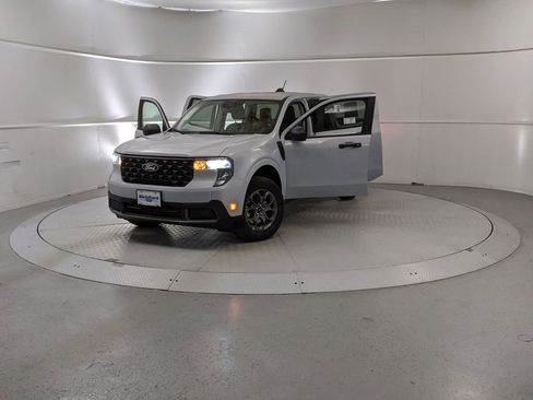 New 2026 Ford Maverick XLT image 12