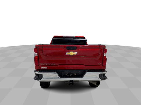 Used 2022 Chevrolet Silverado 3500 LT w/ Convenience Package AWD/4WD image 8