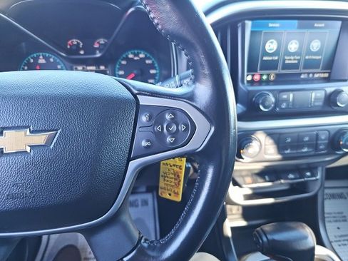 Used 2021 Chevrolet Colorado LT image 16