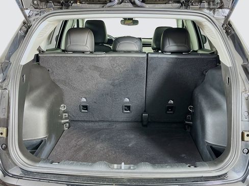 Used 2022 Jeep Compass Limited image 10