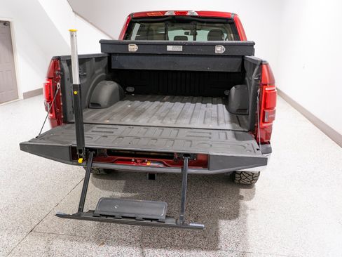Used 2017 Ford F150 Lariat AWD/4WD image 11