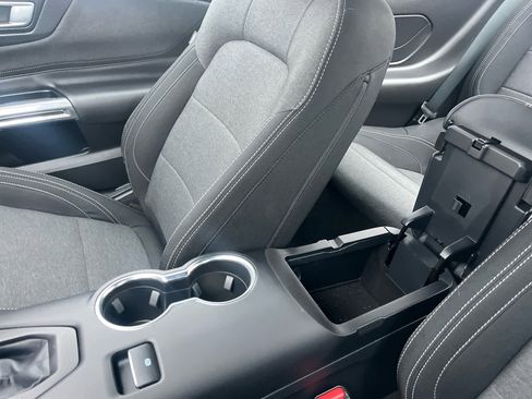 Used 2025 Ford Mustang Coupe image 26