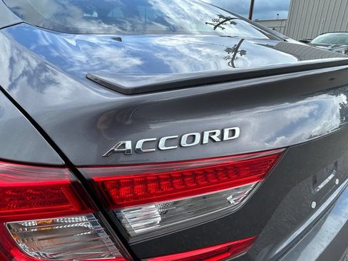 Used 2019 Honda Accord Sport image 8