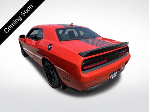 Used 2017 Dodge Challenger R/T RWD image 6