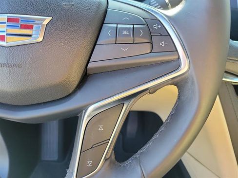 Used 2018 Cadillac XT5 FWD w/ LPO, Wheel Lock Package image 46