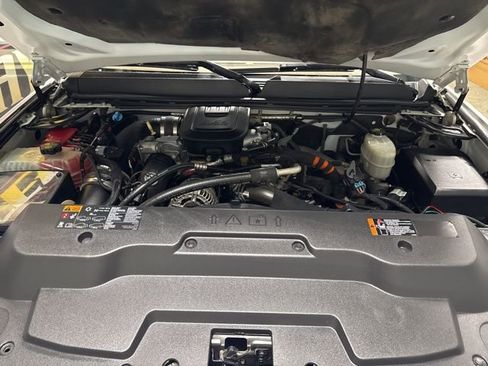 Used 2014 GMC Sierra 2500 SLT w/ Suspension Package, Off-Road AWD/4WD image 27