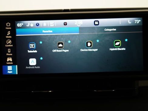 Used 2025 Jeep Wrangler Unlimited Sahara image 40