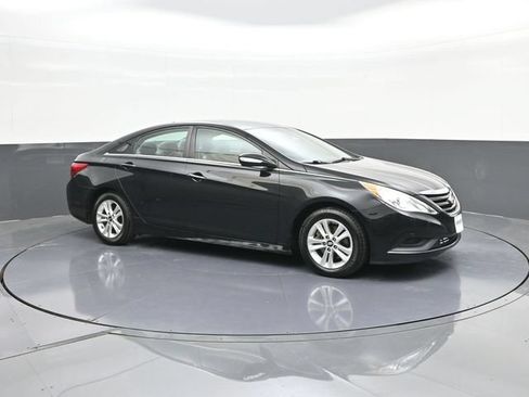 Used 2014 Hyundai Sonata GLS w/ Popular Equipment Group 2 FWD image 17
