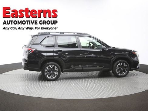 Used 2025 Subaru Forester Premium AWD/4WD image 46