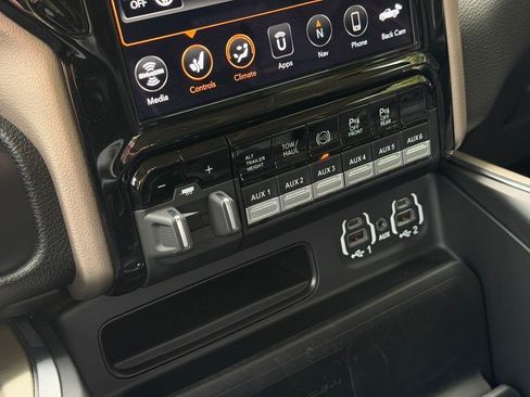Used 2021 RAM 2500 Laramie AWD/4WD image 28