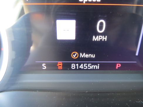 Used 2020 Chevrolet Silverado 1500 High Country w/ Technology Package AWD/4WD image 30