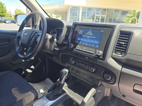 Used 2022 Nissan Frontier S w/ Technology Package RWD image 10