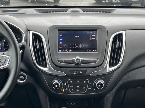 Used 2024 Chevrolet Equinox LT AWD/4WD image 24