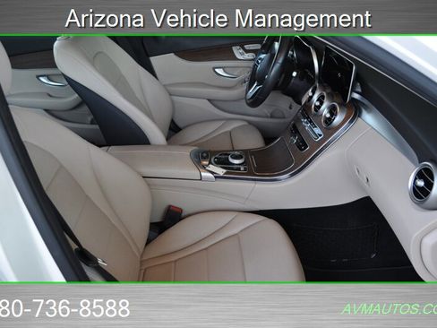 Used 2019 Mercedes-Benz C 300 Sedan image 22