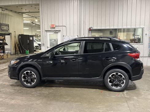 Certified 2023 Subaru Crosstrek 2.0i Premium image 3